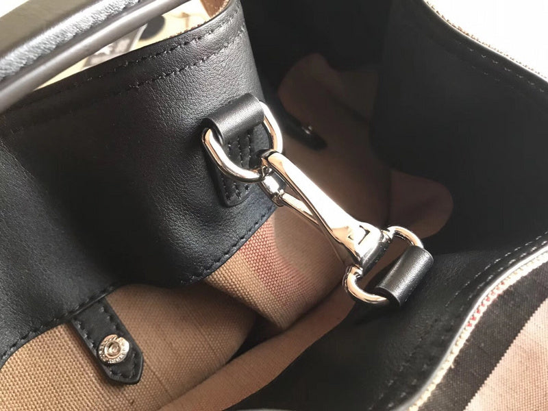 Burberry Bags - Bagsattire   425