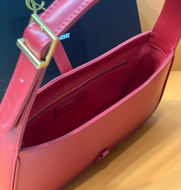 Amelia - YSL Bag - 2008