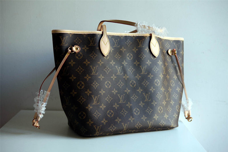 Fan Fashion Lu-Vi bags - 8105