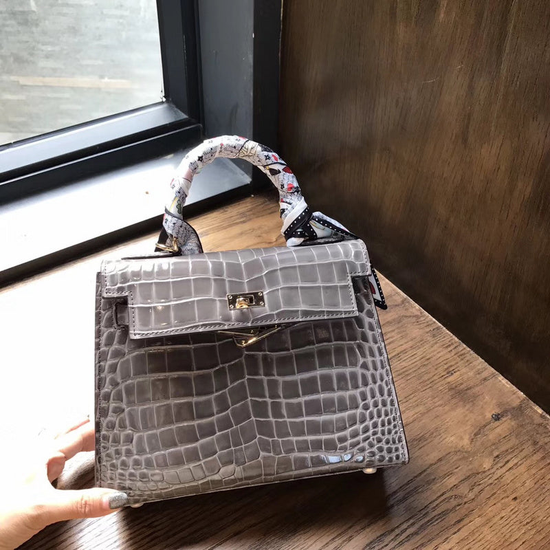 LO - HMS Luxury Bags - 524