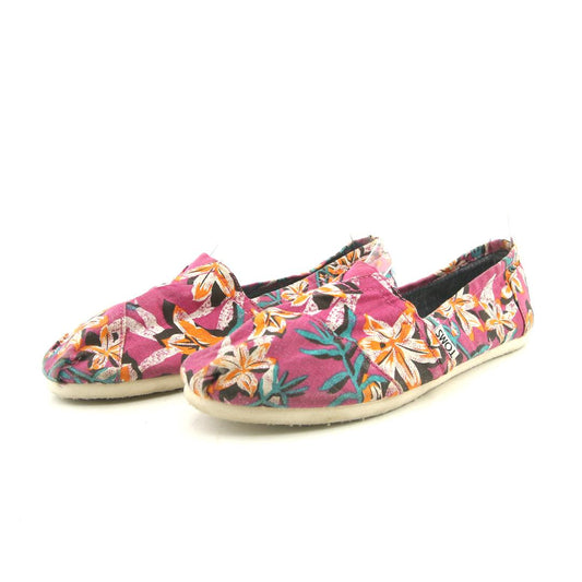 TOMS .