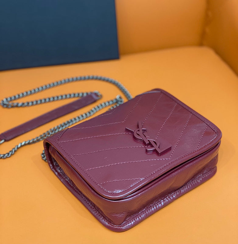 Amelia - YSL Bag - 2086