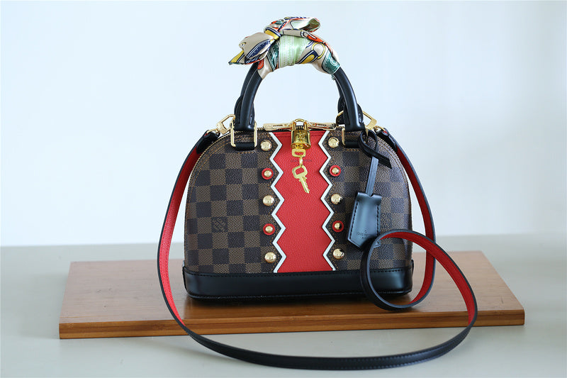 Amelia - LOV Lady Bags - 1858
