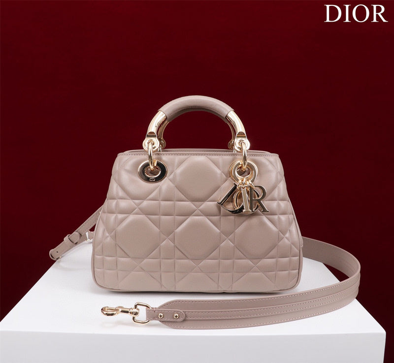 Amelia- DYOR FASHION BAGS - 1216