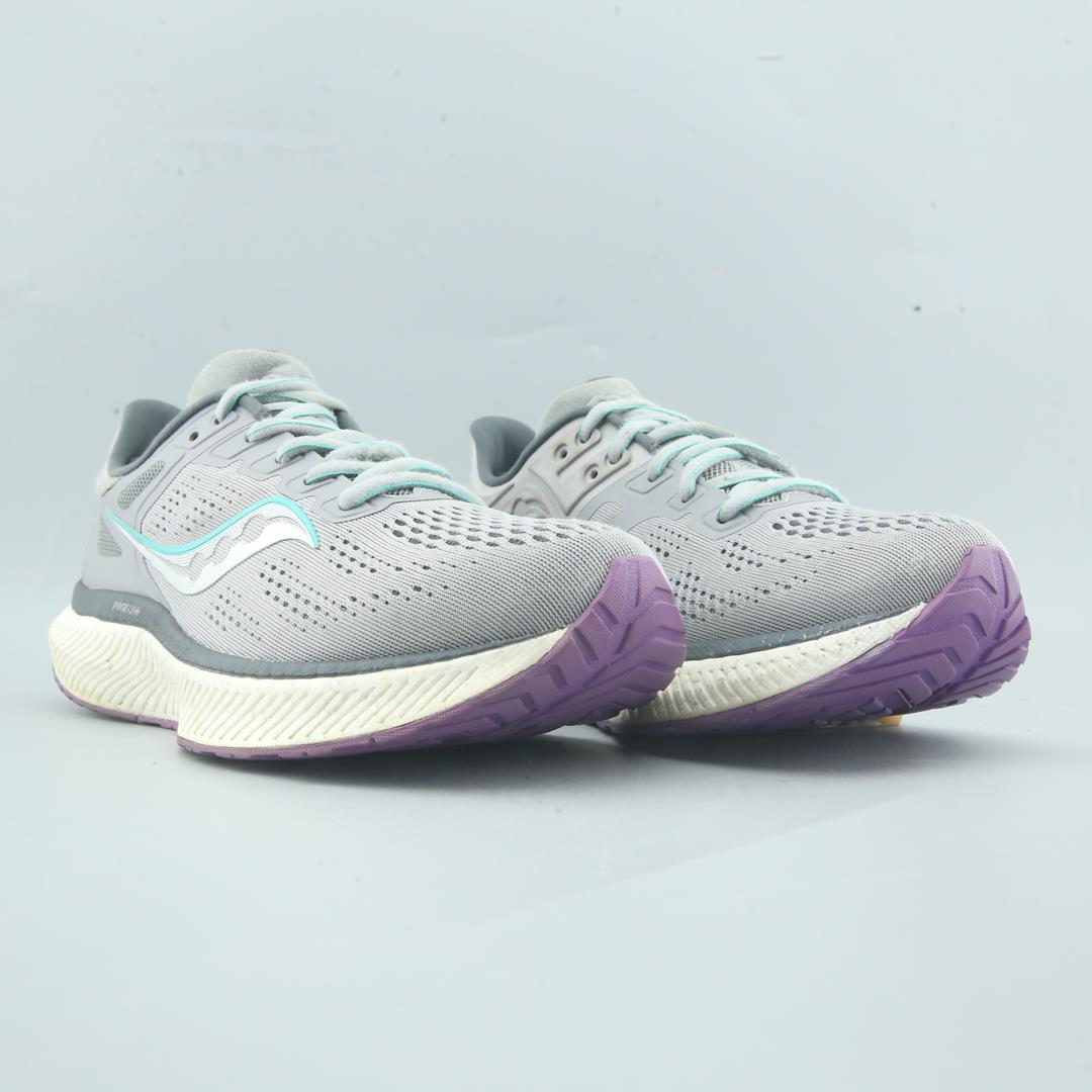 SAUCONY  HURRICANE 23