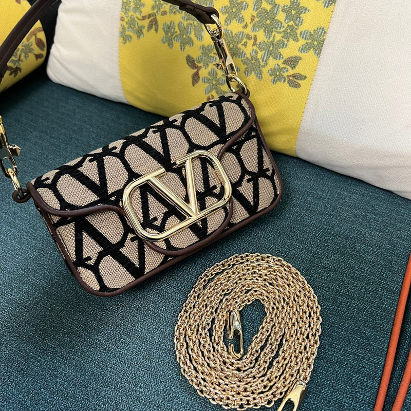 Amelia's Bag Gallery - VEL Bags - 402