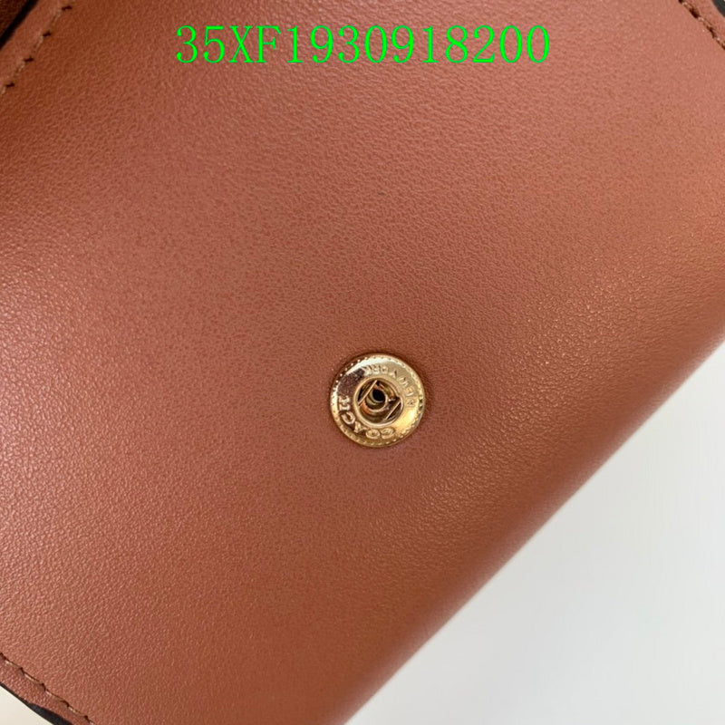 Amelia - CAH Wallet - 068