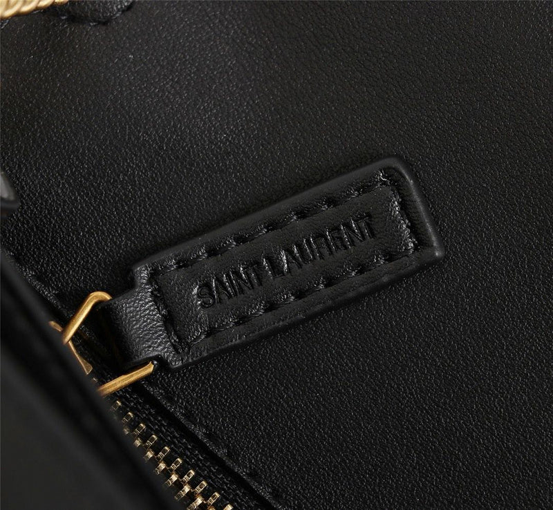 Amelia - YSL Bag - 2864
