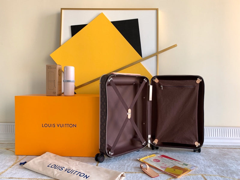 Fan Fashion Lu-Vi bags - 11401