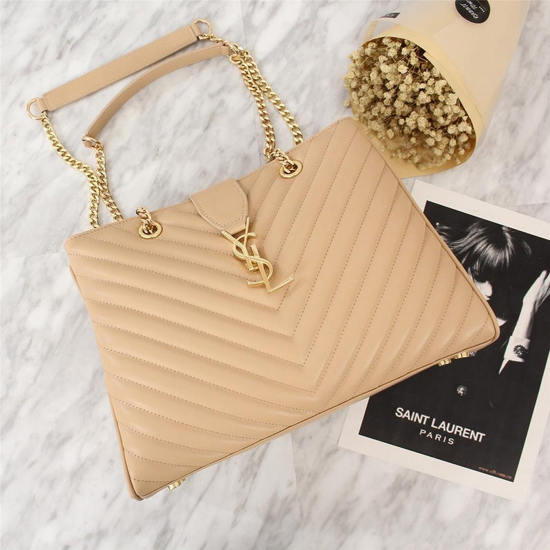 Amelia - YSL Bag - 2804