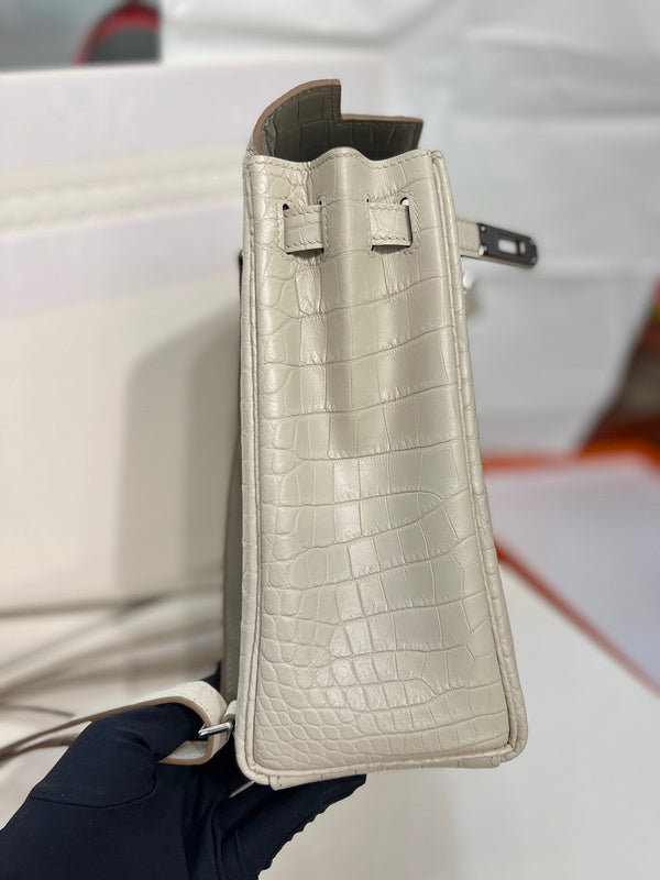 Amelia - HMS Bags - 1466