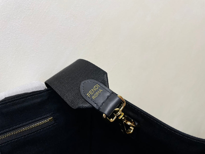 Amelia's Bag Gallery - VAR Bags - 187