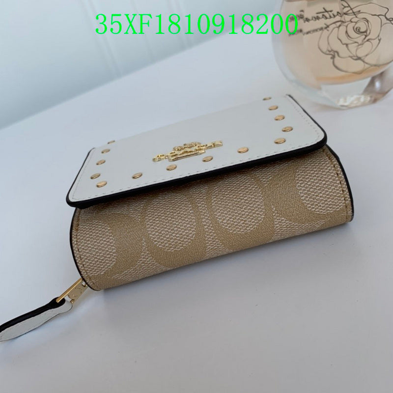 Amelia - CAH Wallet - 079