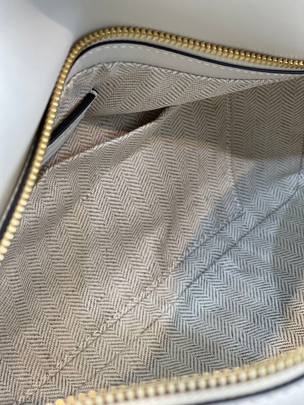Amelia's Bag Gallery - LWO Bags - 657