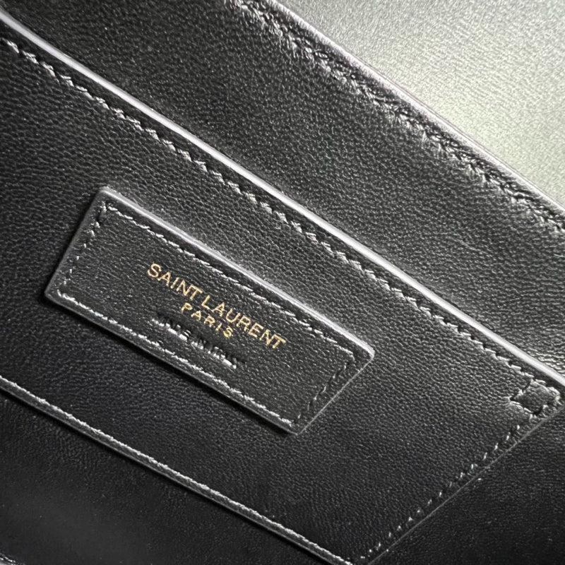 Amelia - YSL Bag - 3734