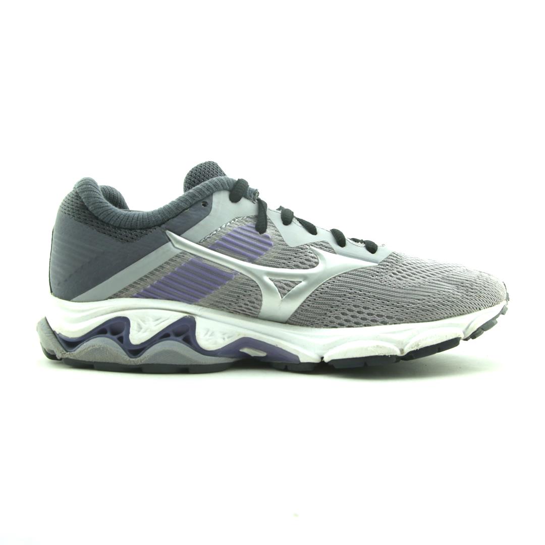 MIZUNO WAVE INSPIRE 16