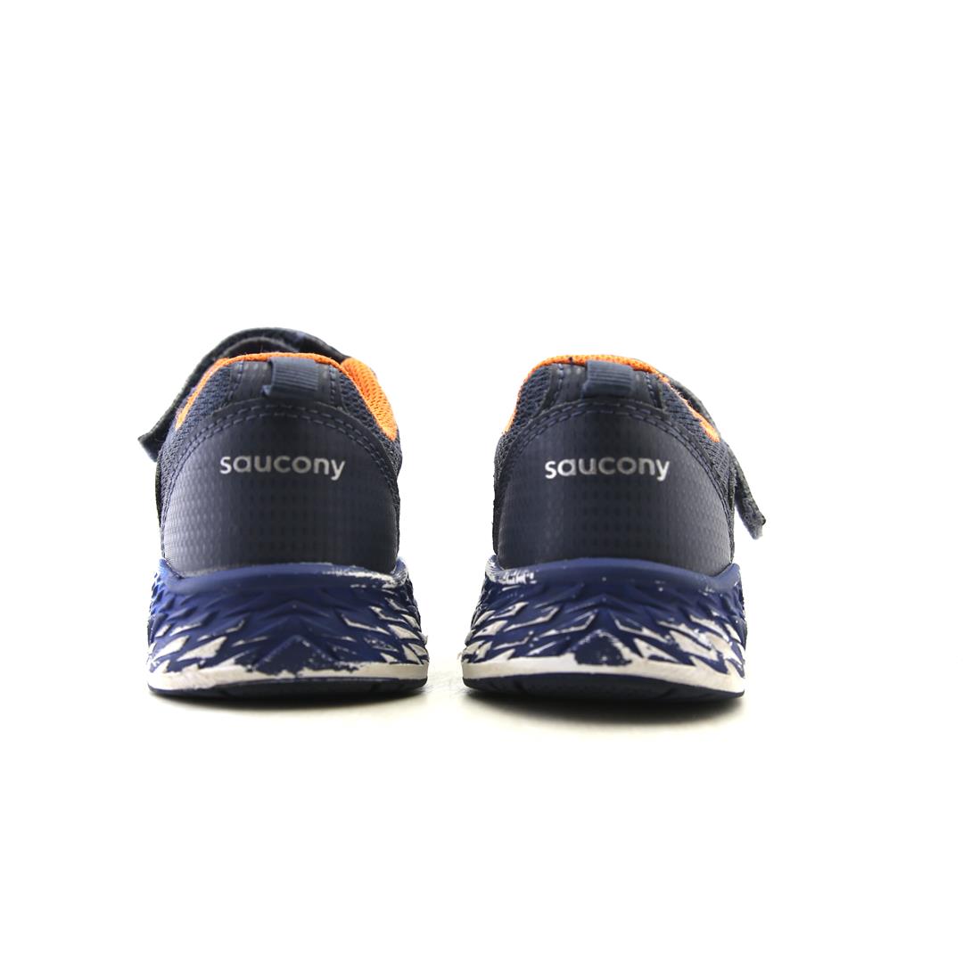 SAUCONY WIND FST