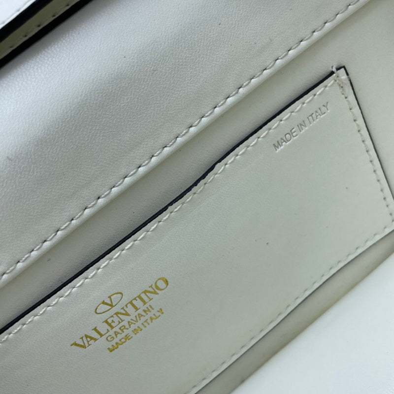 VAL LUXURY BAGS - FOR FASHION LOVERS  AFFORDABLE LUXURY BAGS- 144