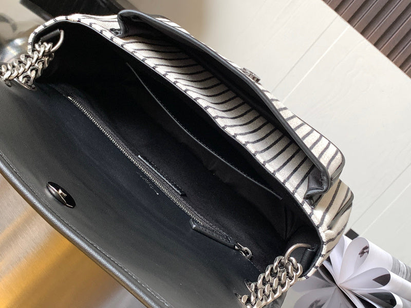 Amelia - YSL Bag - 4194