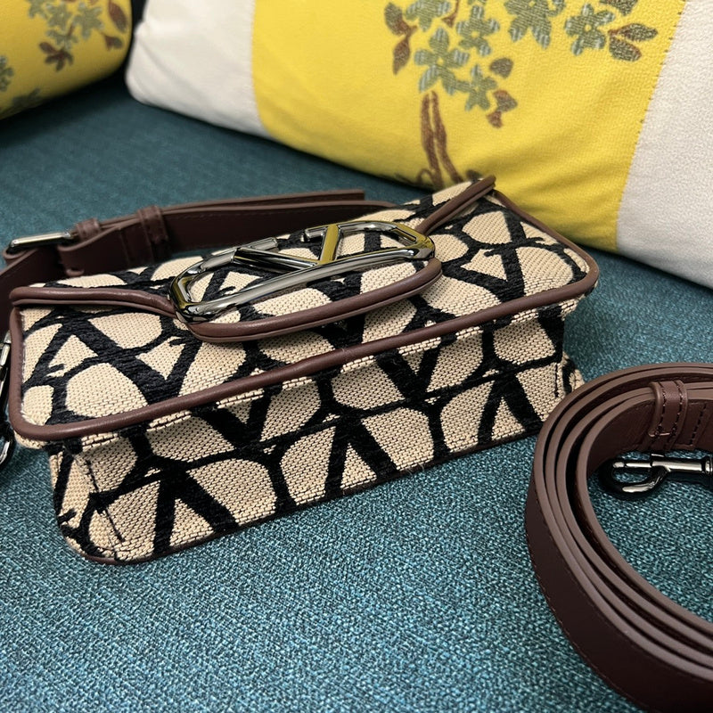 VAL LUXURY BAGS - FOR FASHION LOVERS  AFFORDABLE LUXURY BAGS- 411