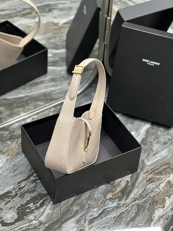 Amelia - YSL Bag - 2492