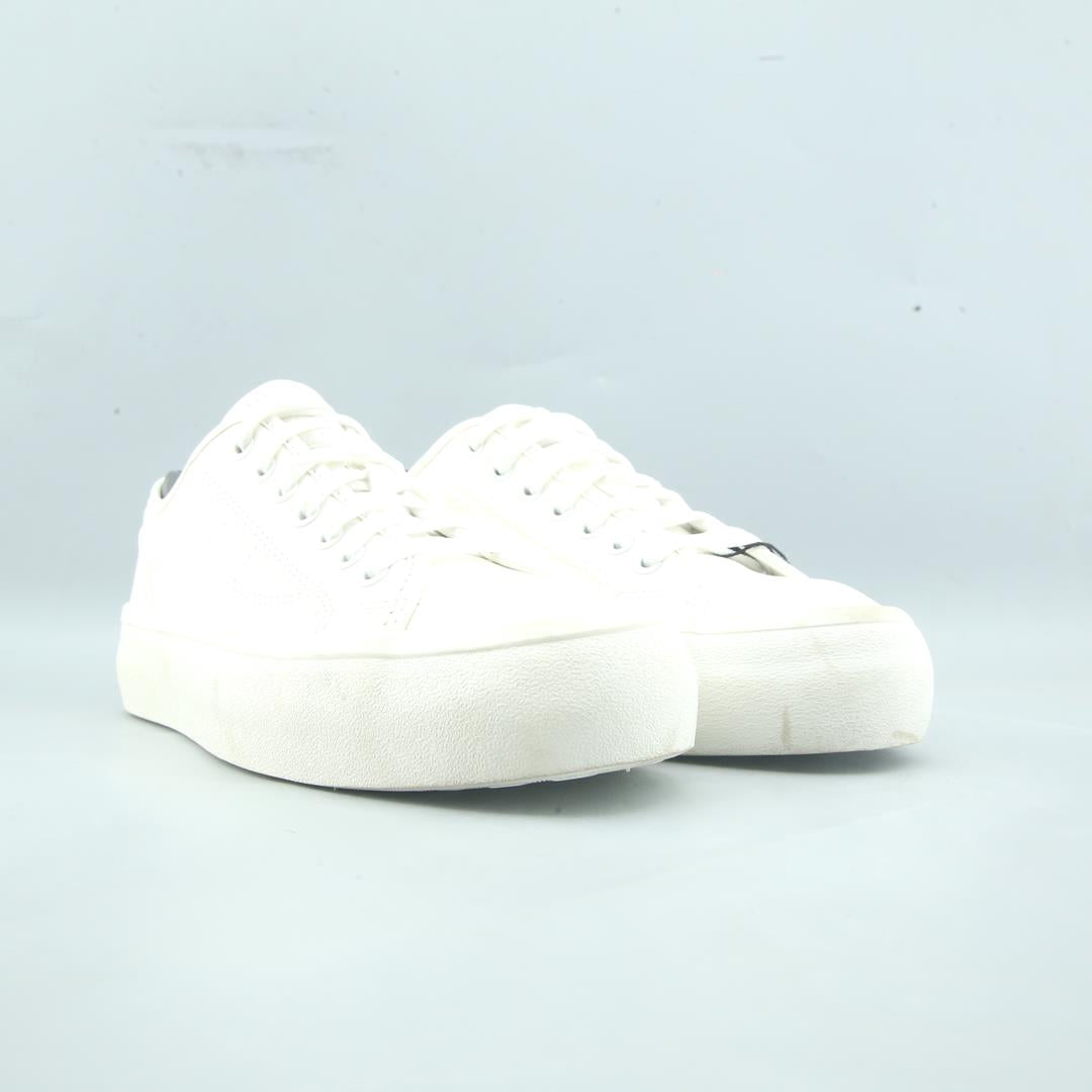 ZARA. .