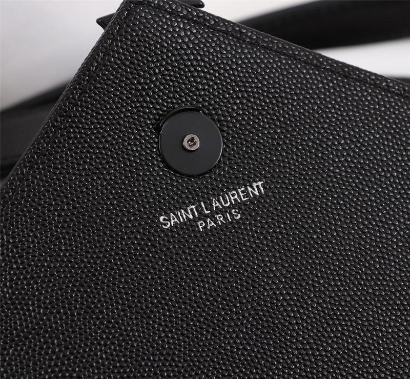 Amelia - YSL Bag - 2650