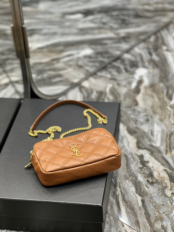 Amelia - YSL Bag - 3746