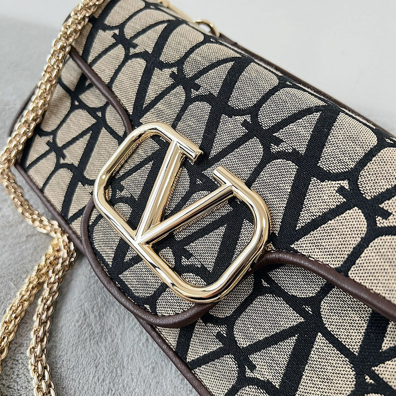 Amelia's Bag Gallery - VEL Bags - 428