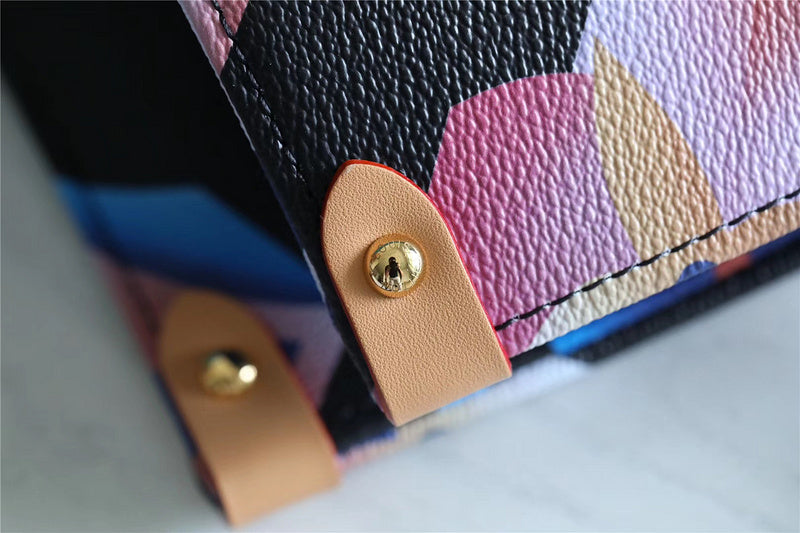 Fan Fashion Lu-Vi bags - 8651