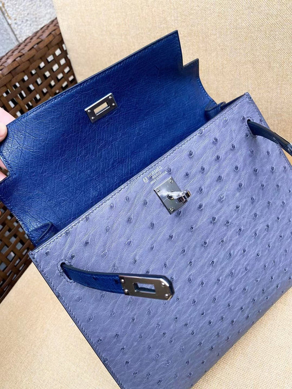 Amelia - HMS Bags - 1760