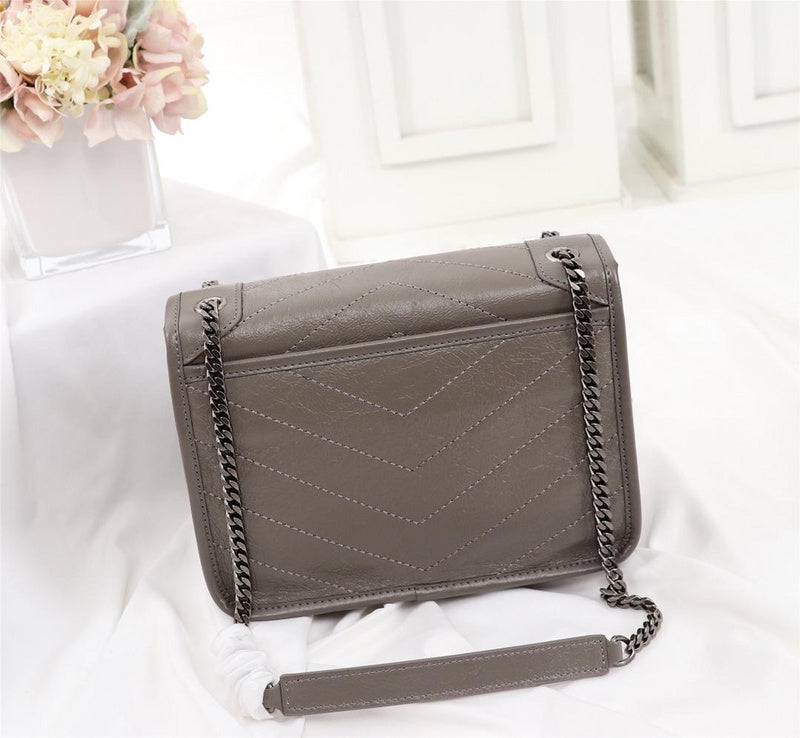 Amelia - YSL Bag - 2639