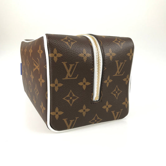 LOUIS VUITTON Monogram Cloakroom Drop Kit M45588 Hand bag