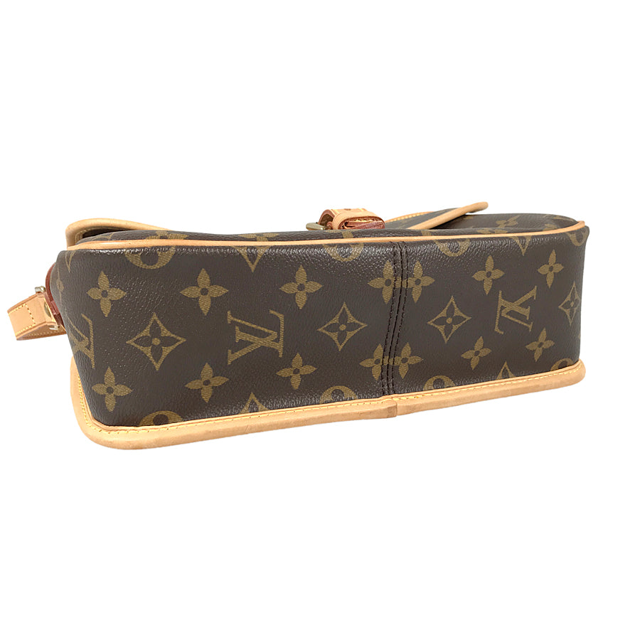 LOUIS VUITTON Monogram Sologne M42250 Shoulder bag