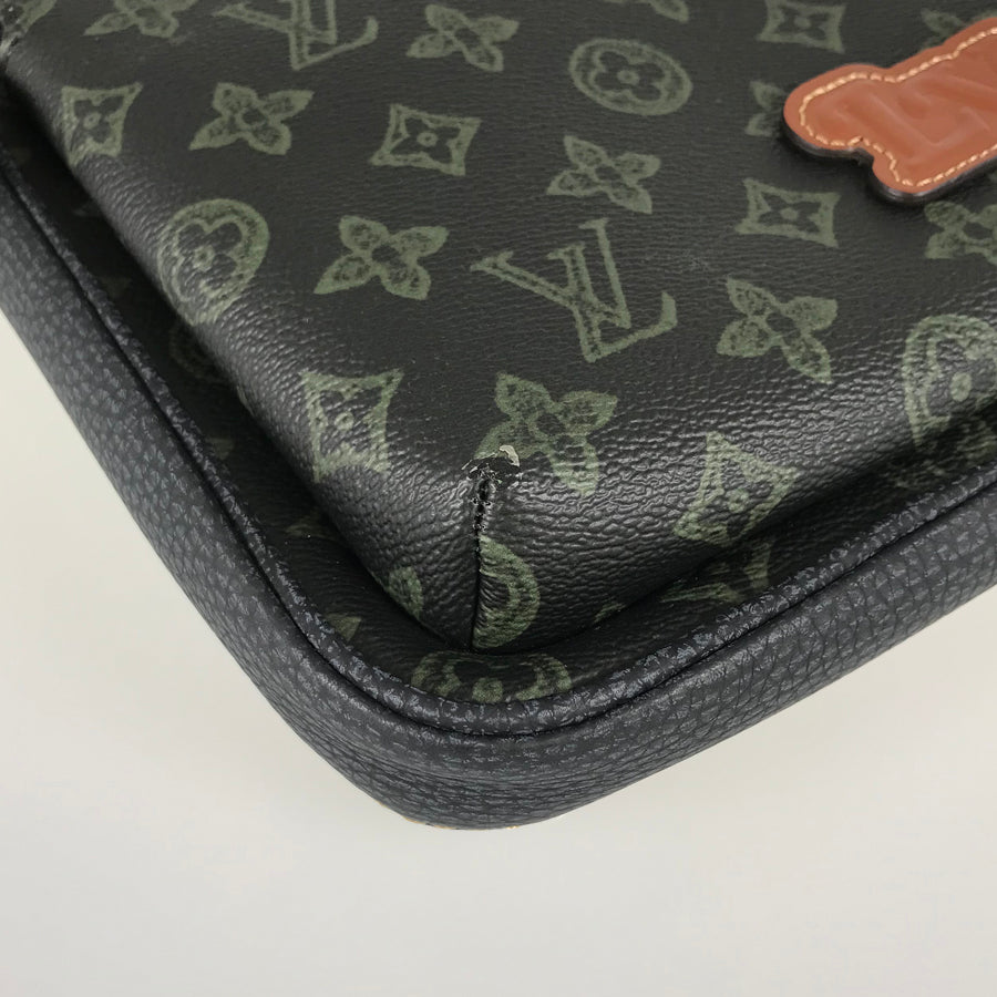 LOUIS VUITTON Monogram Record Fall Avenue Slingbag M46344 Sling bag