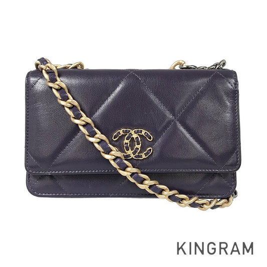 CHANEL Chanel 19 Chain wallet Shoulder bag