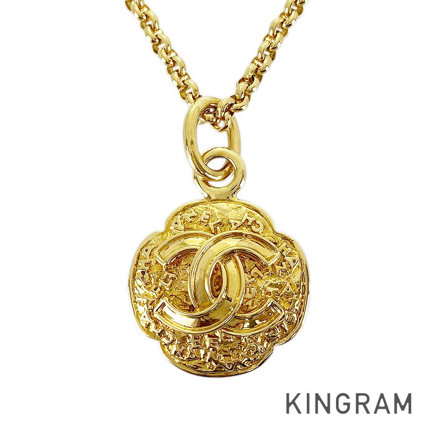 CHANEL Long necklace