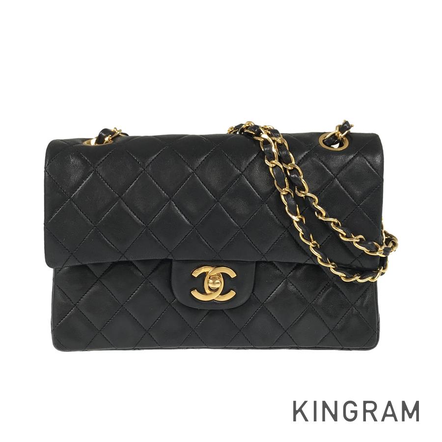 CHANEL Shoulder Bag