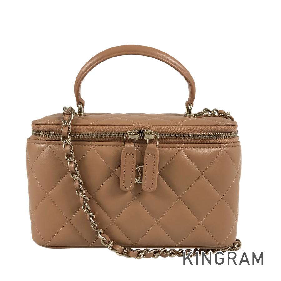 CHANEL Matelasse Shoulder bag