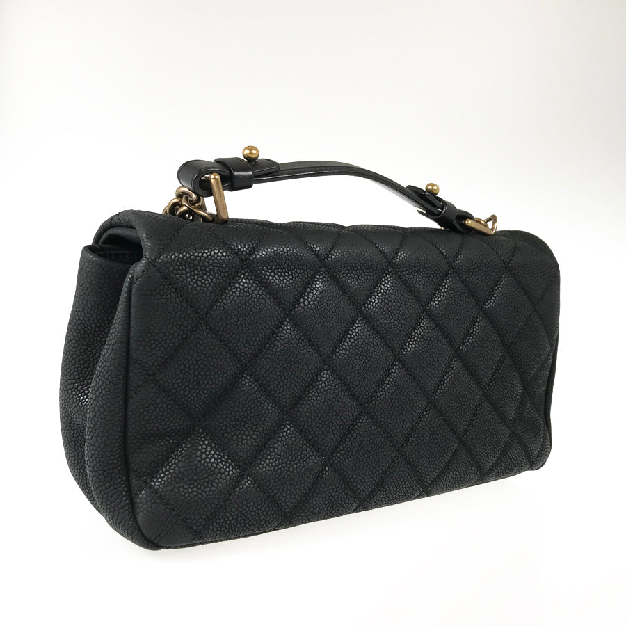 CHANEL Shoulder bag