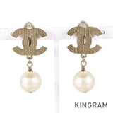 CHANEL Earring