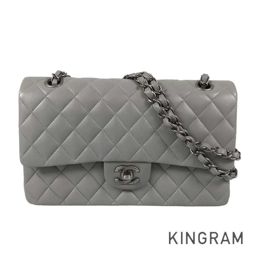 CHANEL Matelasse Shoulder bag