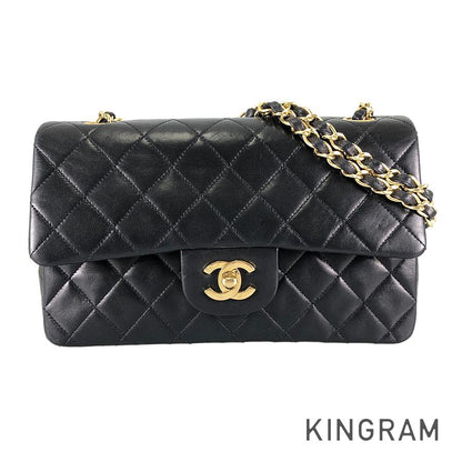 CHANEL Matelasse Shoulder bag