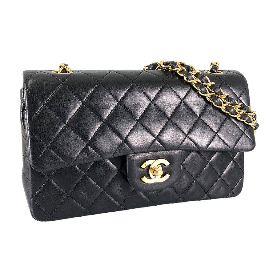 CHANEL Matelasse Shoulder bag
