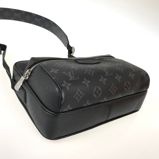 LOUIS VUITTON Taigarama Outdoor Messenger PM M30233 Shoulder bag