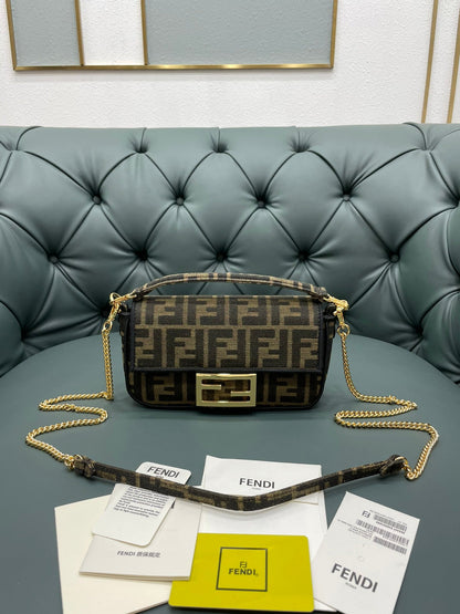 Amelia-  FND BAGS  - 216