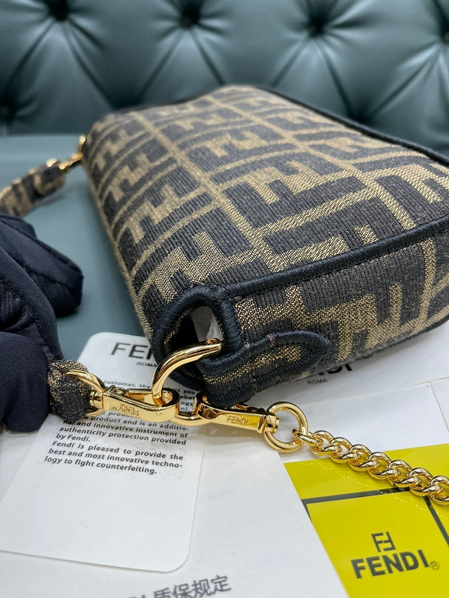 Amelia-  FND BAGS  - 216