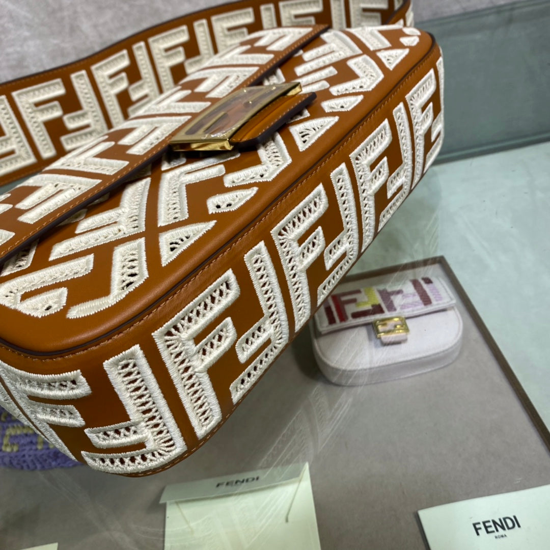 Amelia-  FND BAGS  - 402