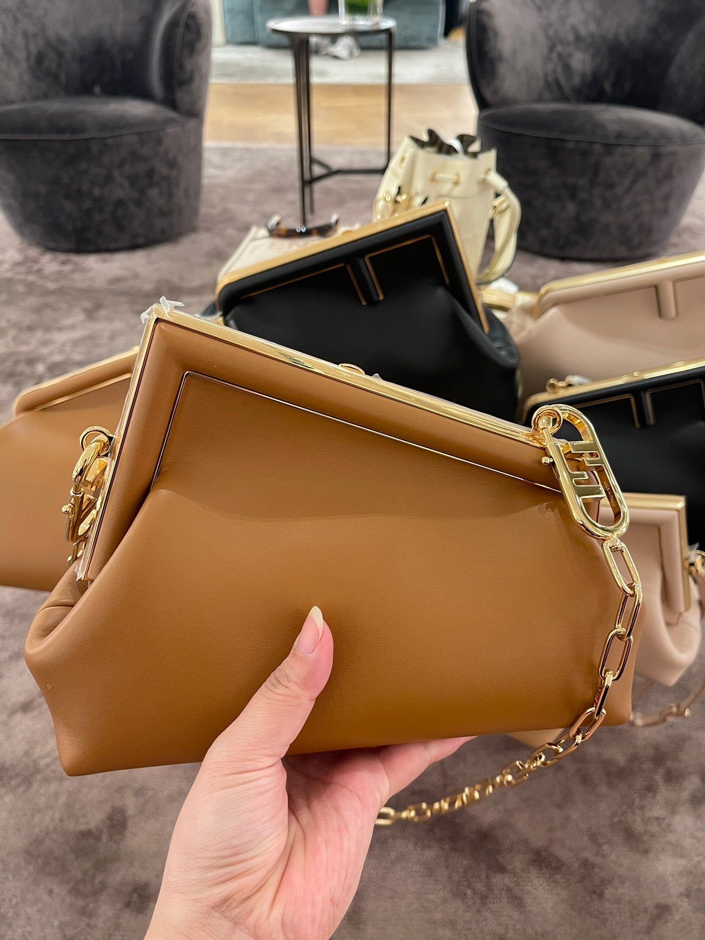 Amelia-  FND BAGS  - 364