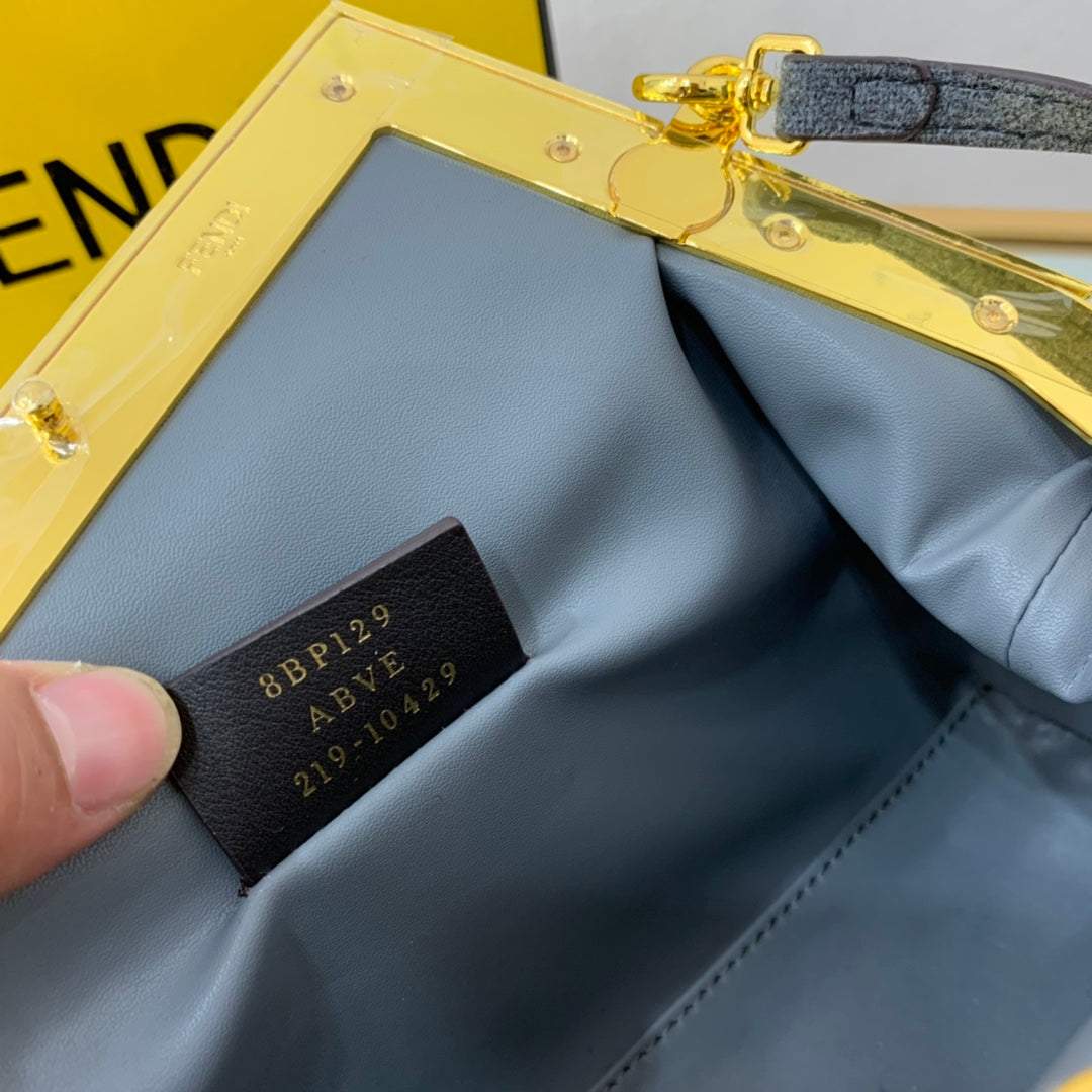 Amelia-  FND BAGS  - 320